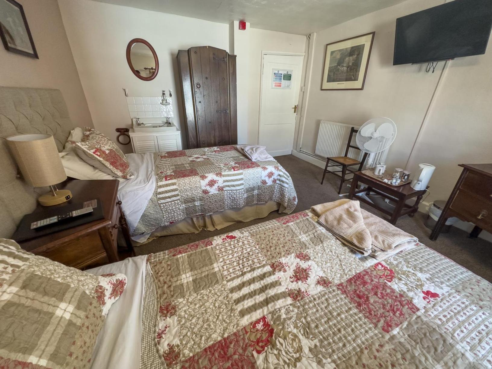 The Vintage Inn Веллингтон Экстерьер фото