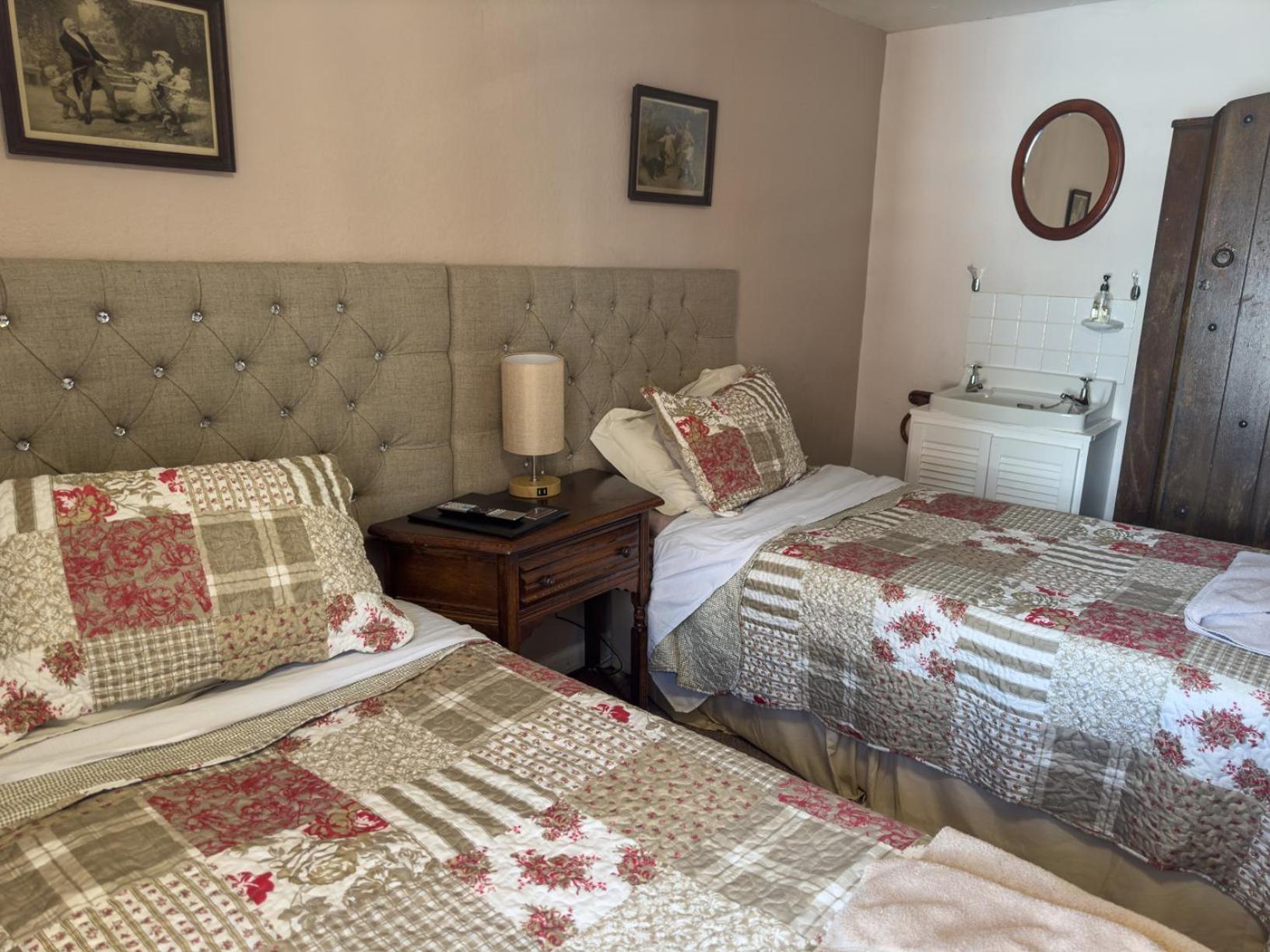 The Vintage Inn Веллингтон Экстерьер фото
